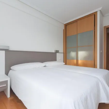 Apartament Ulia C - Local Rentss *